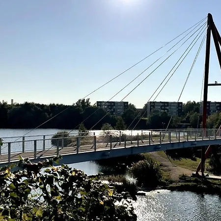 Apartamento Red Apartment,with Self Check Near Airport Tallin